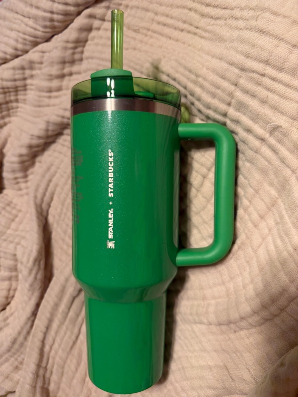 Green Travel Tumbler with Handle and Straw